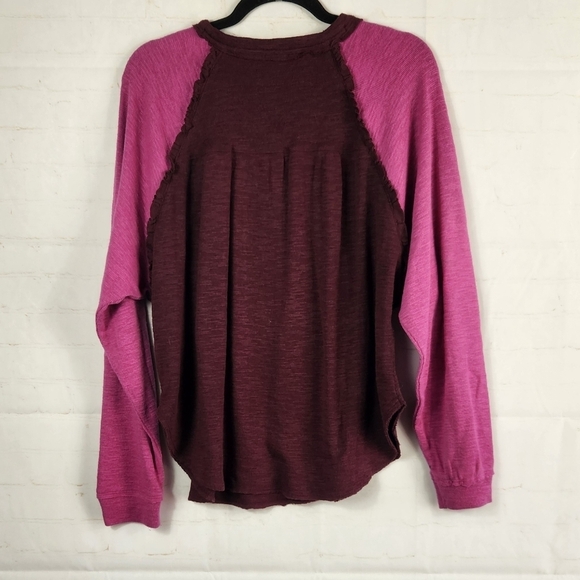 Pilcro by Antropologie Ruffled Raglan Thermal Top In Two Tone Purple Medium - Picture 3 of 8